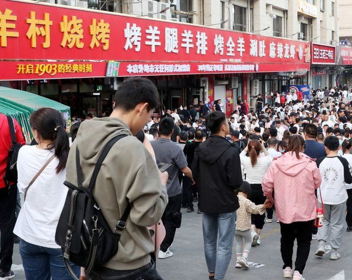 Zibo barbecue: Millions bring sudden fame to industrial Chinese city