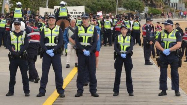 Australia to introduce national ban on Nazi symbols