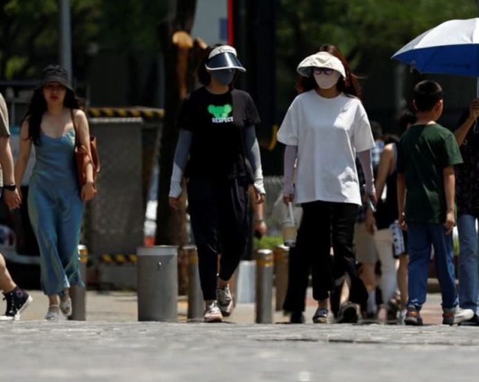 Chinese cities break heat records, stressing electricity grid