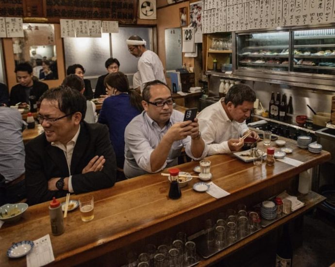 Discovering Tokyoâs old-school places using a 20-year-old travel guidebook