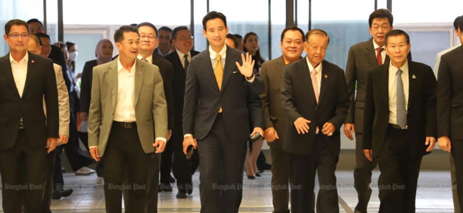 Eight-party alliance brings forward timeline to form government