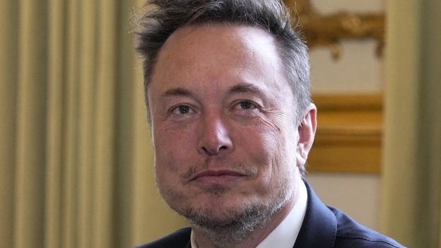 Elon Musk: Australia issues legal warning to Twitter over online hate