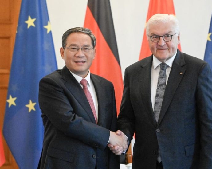 German president urges China, US to strengthen dialogue