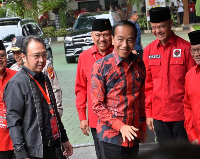 Jokowiâs ‘meddling’ admission in Indonesia’s presidential polls raises political issues but not against the law