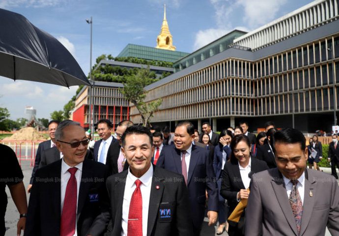 Pheu Thai resolves to get House speaker post