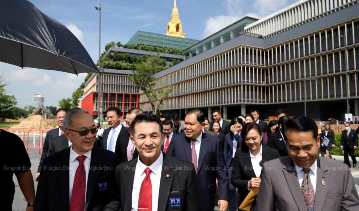 Pheu Thai resolves to get House speaker post