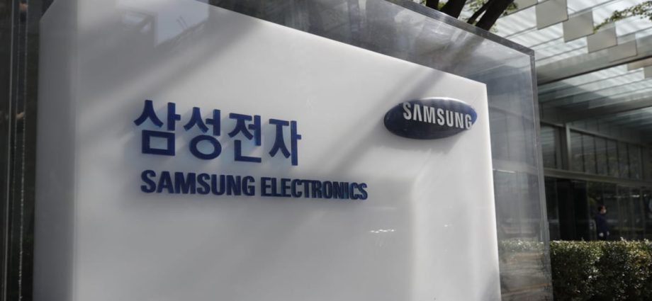 South Korea indicts ex-Samsung Elec executive for alleged data leak to China