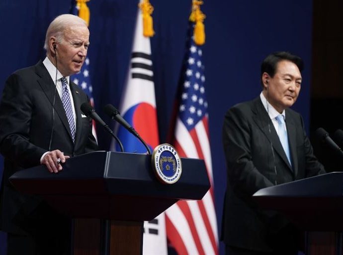 Why South Koreans want the bomb
