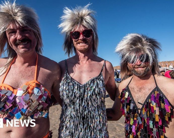 Australians smash Tina Turner dancing world record