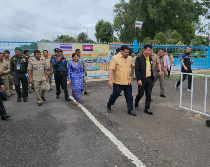 Buri Ram border checkpoint hours extended