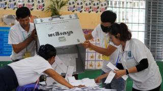 Cambodia’s Hun Sen resigns and hands power to son