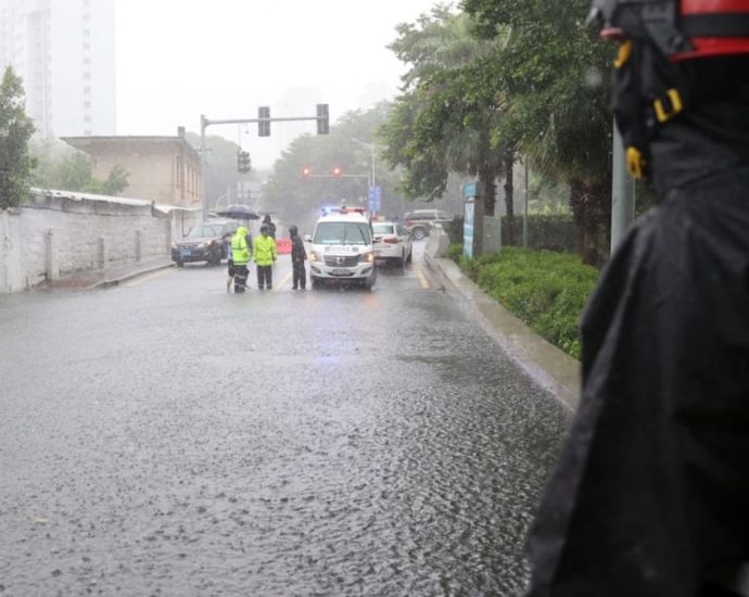 China issues red alert for torrential rain in Beijing