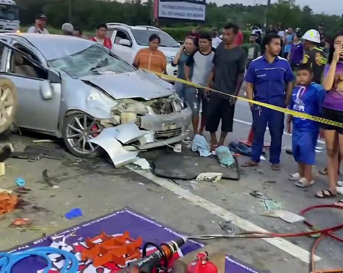 Couple killed, five injured in collision