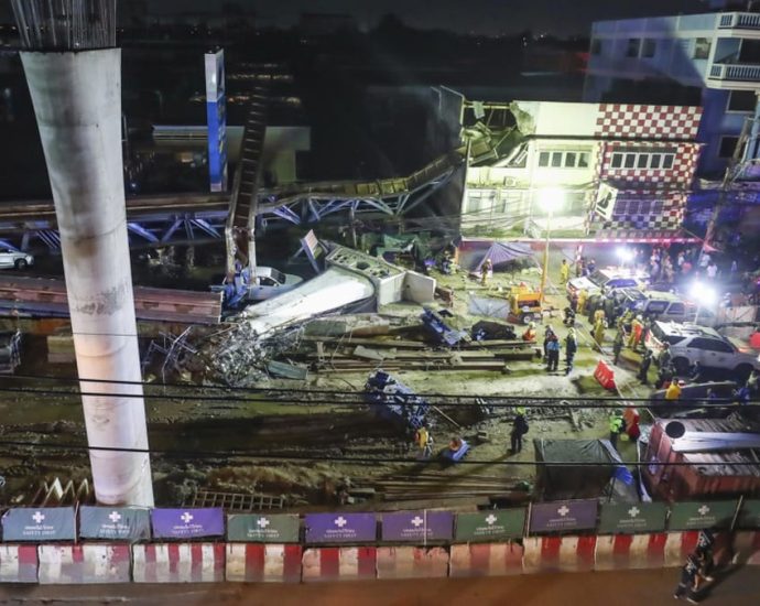 Death toll rises in collapse of under-construction Bangkok highway