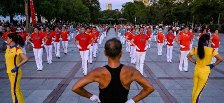 ‘Happy Dancing’ routine boosts fitness in fast-ageing China
