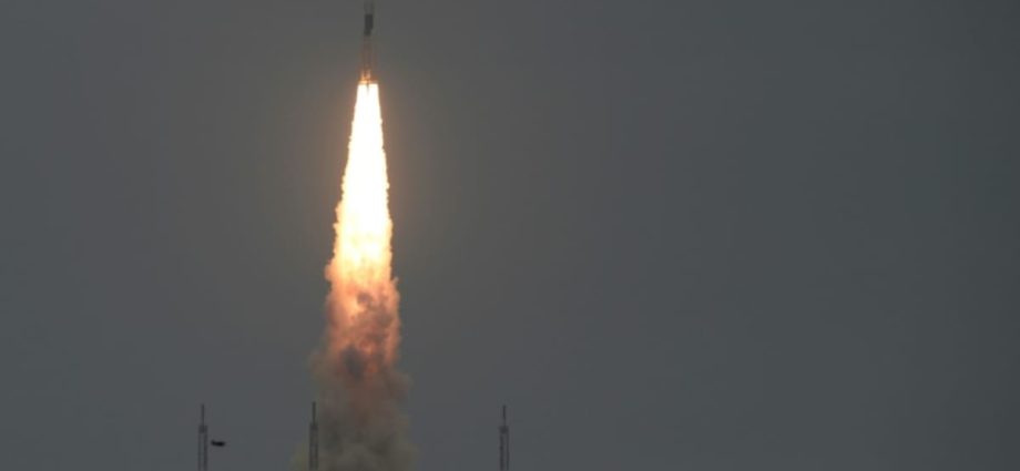 India shoots for the moon with latest rocket launch