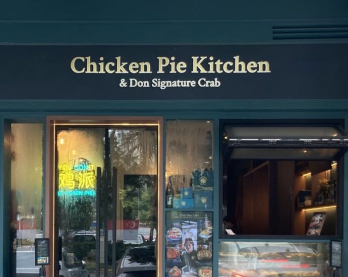 Inspection at chicken pie shop ‘conducted appropriately’, says MOM after accusations of aggressive behaviour