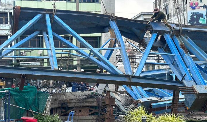 Road closed in wake of Lat Krabang bypass collapse