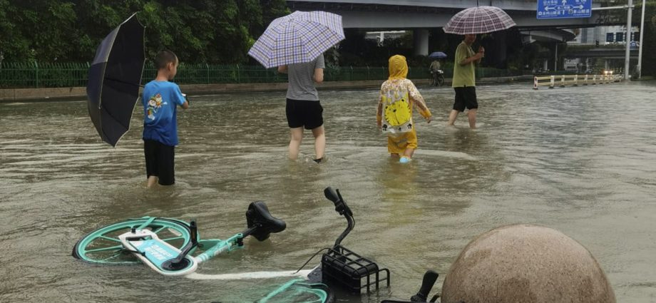 Typhoon Doksuri: China issues red alert for torrential rain in Beijing