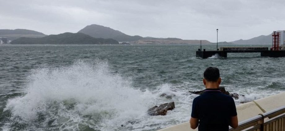 Typhoon Talim expected to move to South China Sea's Beibu Gulf: Xinhua