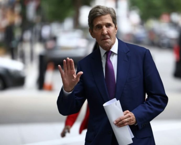 US envoy John Kerry heads to China to restart climate talks