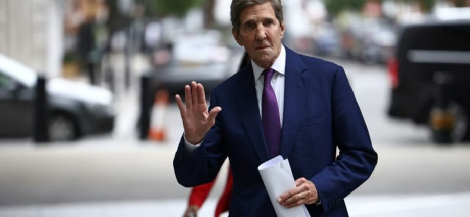 US envoy John Kerry heads to China to restart climate talks