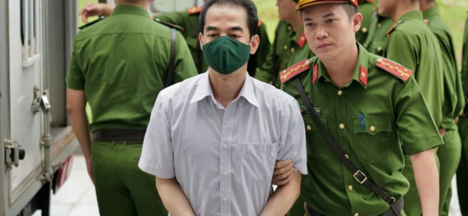 Vietnam jails officials over rescue flight bribes during COVID-19 pandemic