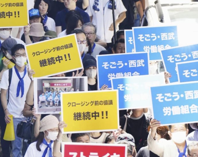 Commentary: Will a rare strike threaten the âbuy Japanâ moment?