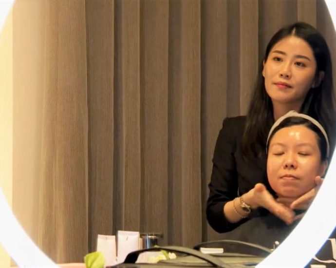 Despite getting flak, multi-level marketing is thriving in Singapore. Hereâs why