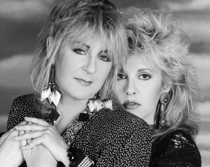 Inside Christine McVie's and Stevie Nicks' decades-long friendship | CNN
