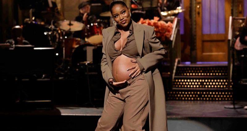 Keke Palmer reveals baby bump as part of her 'Saturday Night Live' opening monologue | CNN