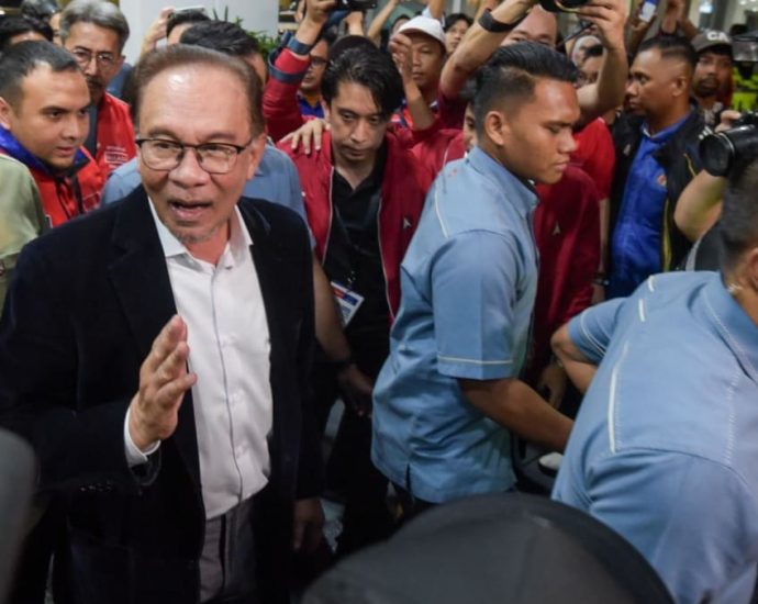 Malaysia state polls: Early results show Muhyiddin-led opposition wresting more seats in Anwarâs Selangor, Penang powerbases