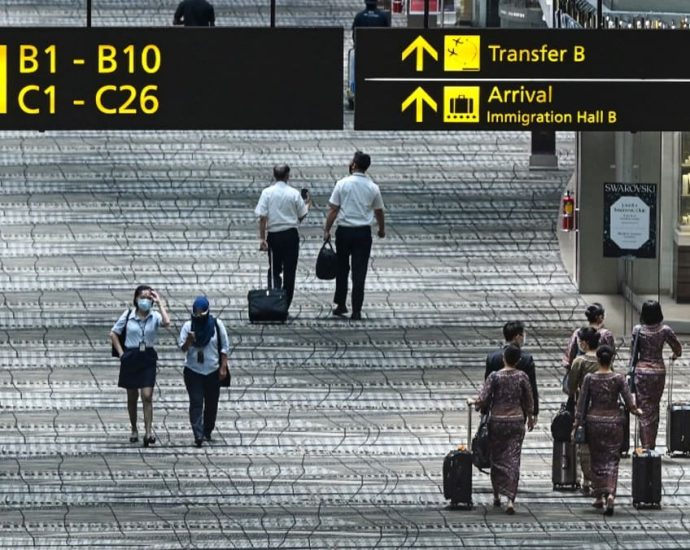 Man arrested for misusing boarding pass at Changi Airport's transit area to send off girlfriend
