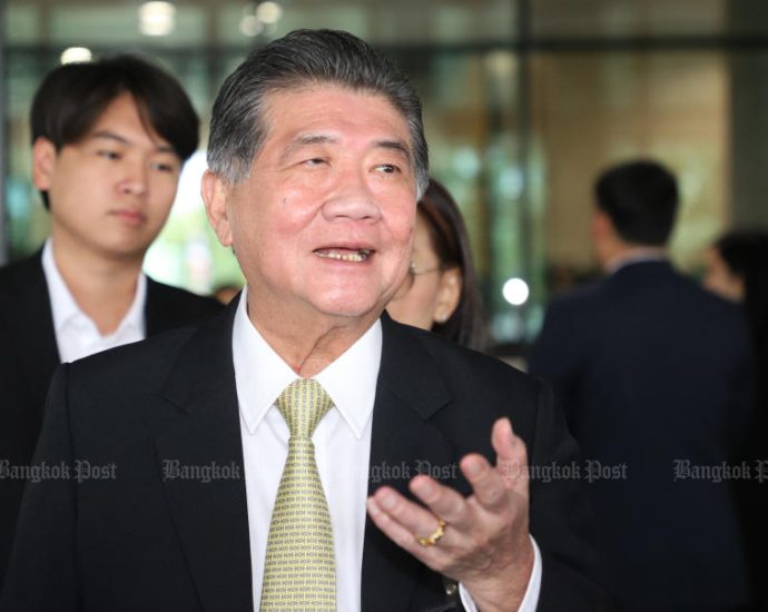 Pheu Thai asks govt to refrain from transferring officials