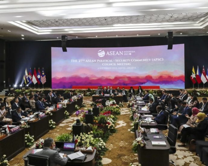 Busy week ahead for ASEAN leaders as they tackle the Myanmar crisis, tensions over Chinaâs new map