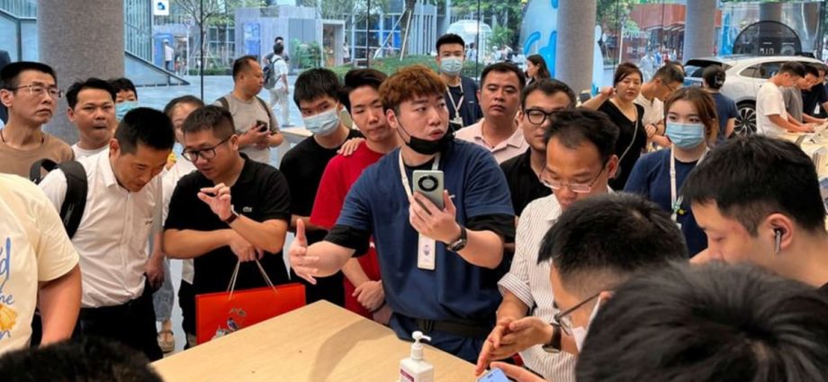 Huaweiâs surprise smartphone launch fuels speculation over 5G chips