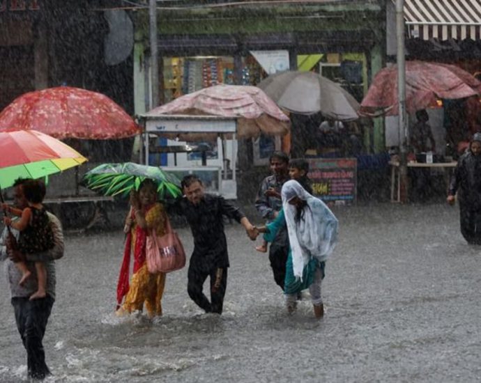 India will receive heavy monsoon rains in September, says weather chief