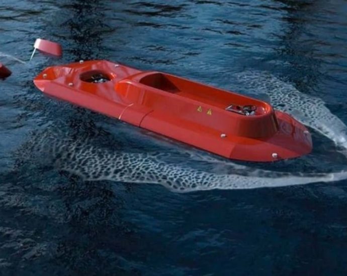 Indonesia buys UK submarine rescue vessel in US0 million deal