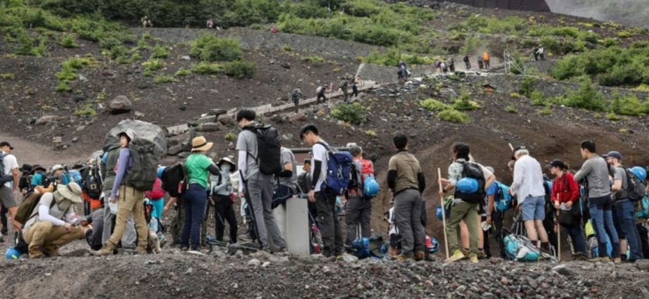 Japan's Mount Fuji 'screaming' from too many tourists