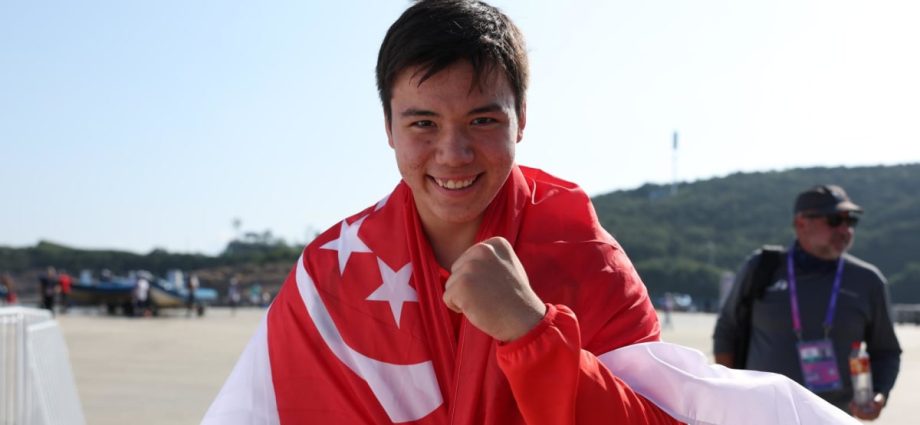 Kitefoiler Maximilian Maeder wins Singaporeâs first gold medal at Asian Games