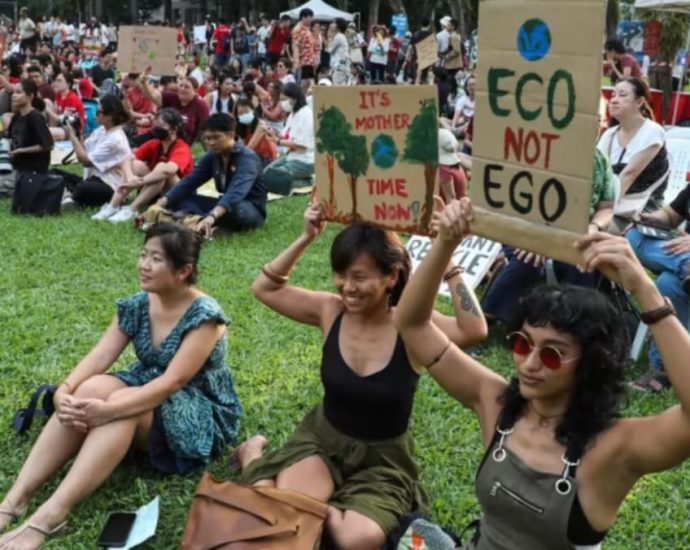 Over 1,400 attend SG Climate Rally highlighting pervasive impact of climate change