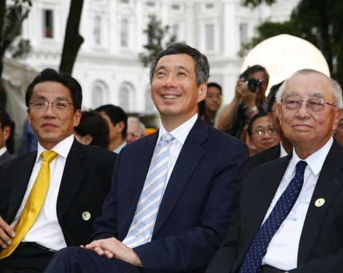 PM Lee pays tribute to Richard Hu, says Singapore owes its gratitude to late finance minister