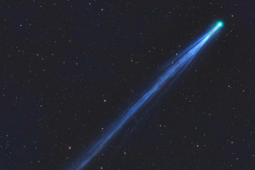 Rare comet to pass by Earth