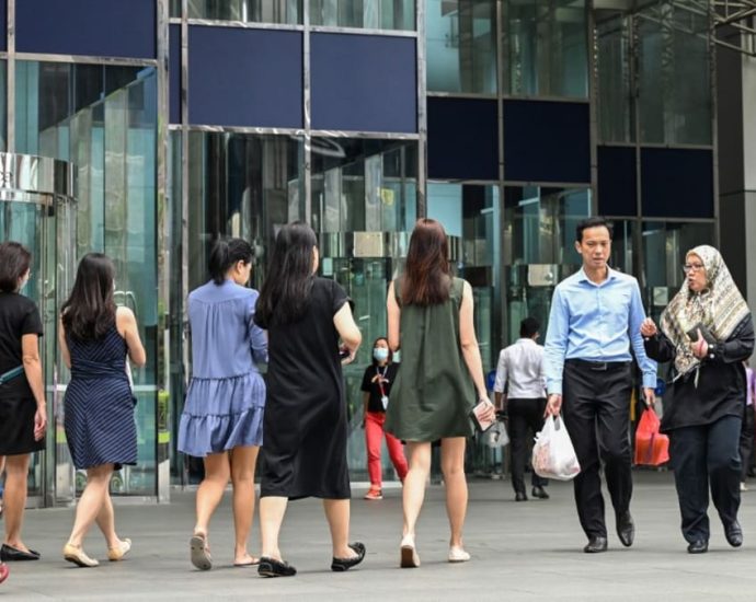 Singapore’s resident employment contracts for the first time in 3 years