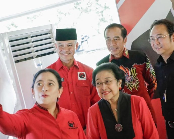 âMutual hostageâ: A rift has widened between Jokowi and Indonesiaâs ruling PDI-P but itâs peace for now, say analysts