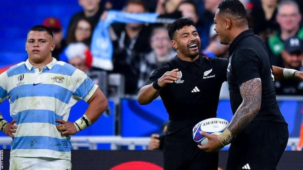 All Blacks cruise past Argentina to reach final