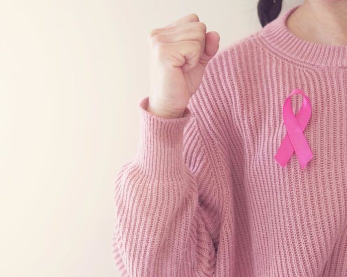 Doctors, advocacy groups call on women to make regular breast cancer screenings a priority
