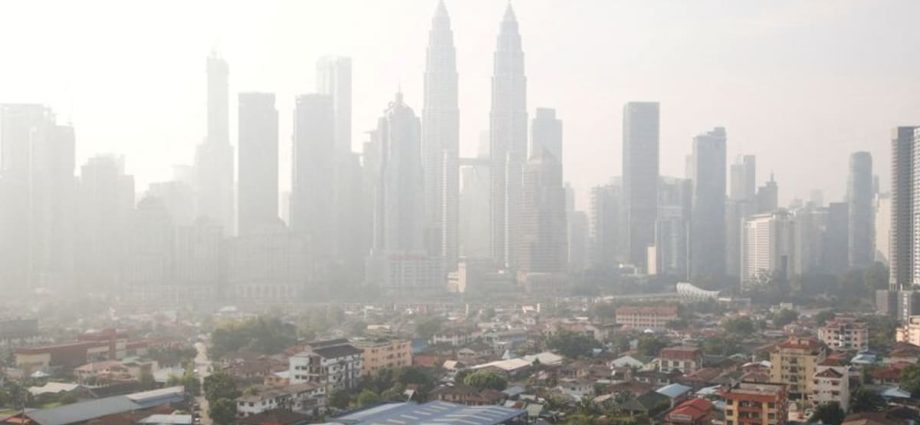 ‘Haze cannot be the norm’: Malaysia urges Indonesia to take action