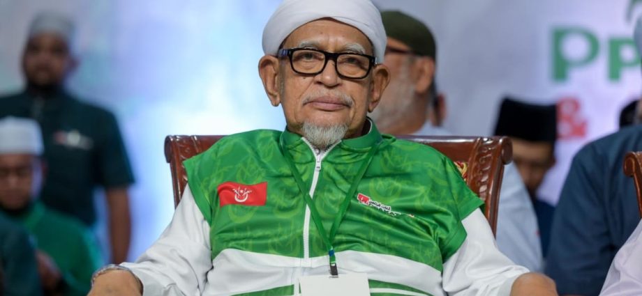 PAS chief says Malaysian opposition party must work on winning over non-Muslim voters: Reports