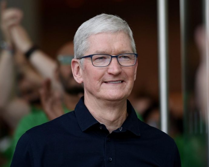 PM 'excited' to meet Apple CEO